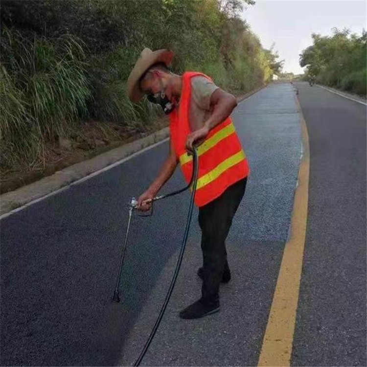 大兴 彩色防滑路面的底涂是保障路面附着力